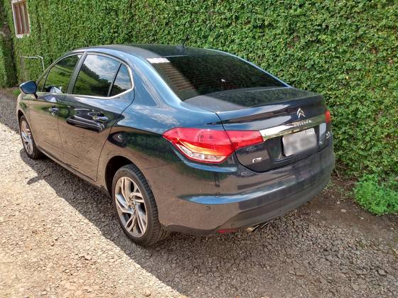 CITROËN C4 LOUNGE 1.6 EXCLUSIVE 16V TURBO GASOLINA 4P AUTOMÁTICO CITROËN C4 LOUNGE 1.6 EXCLUSIVE 16V TURBO GASOLINA 4P AUTOMÁTICO